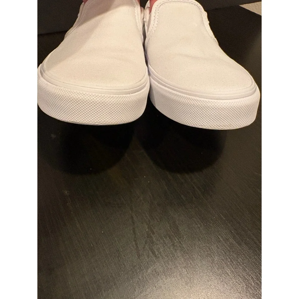 Vans Women Slip On Sneakers Classic Canvas Size 5.5 White Low Top‎ Skater Shoes